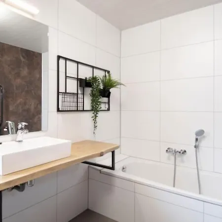 Beekje - Rolstoelvriendelijk En Comfortabel 8p *